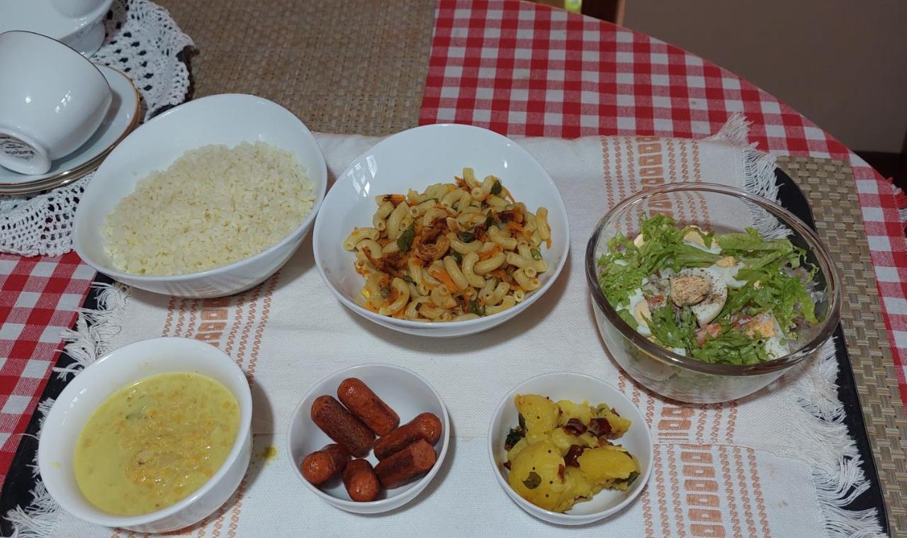 Golden Villa Kandy - "Free Pickup From Kandy " Eksteriør billede